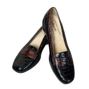 Softspots Womens Penny Loafers 8.5W Wide Black Brown Patent Leather Crocodile